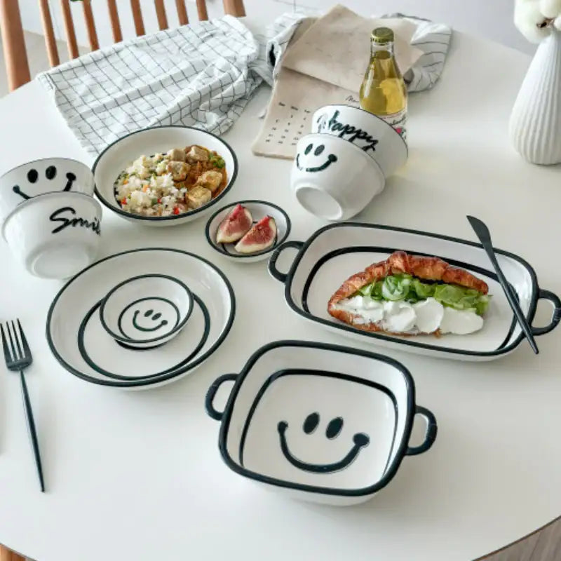 SALDA - Smiley Tableware Set 10p - SALDA - Tableware Set - Harumio