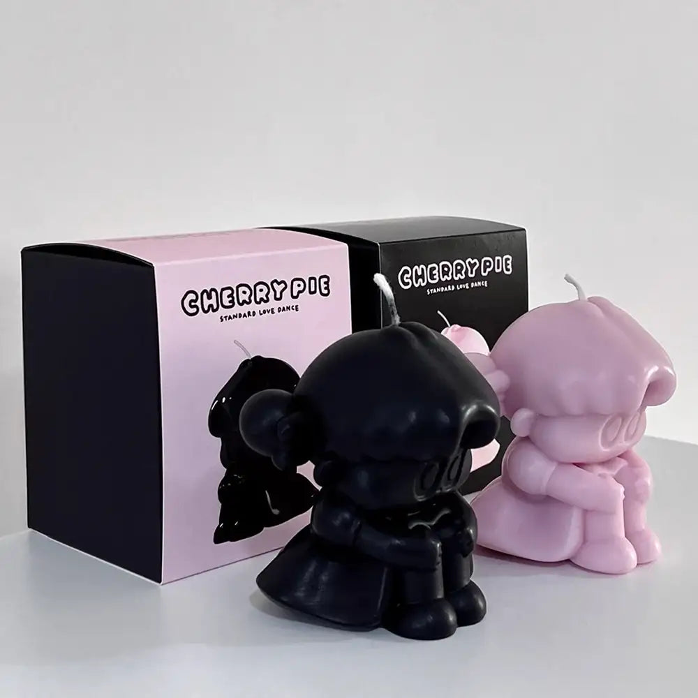 Standard Love Dance - LEEGONG Black Cherry Pie 3D Candle - Line Friends Square - Candle - Harumio