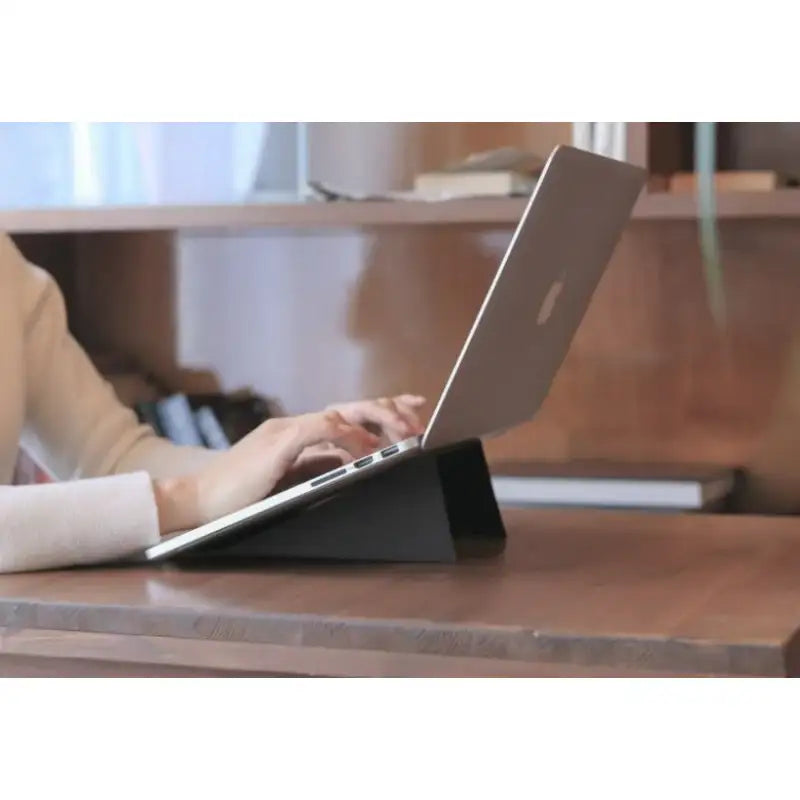 Wadiz x ergomi - Metastand - Wadiz x Orbitkey - Laptop Stand - Harumio