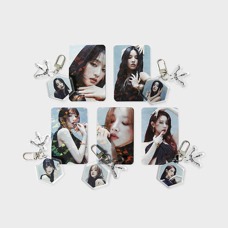 (G)I-DLE - Acrylic Keyring & Phoca Set - Line Friends Square - Acrylic Keyring - Harumio