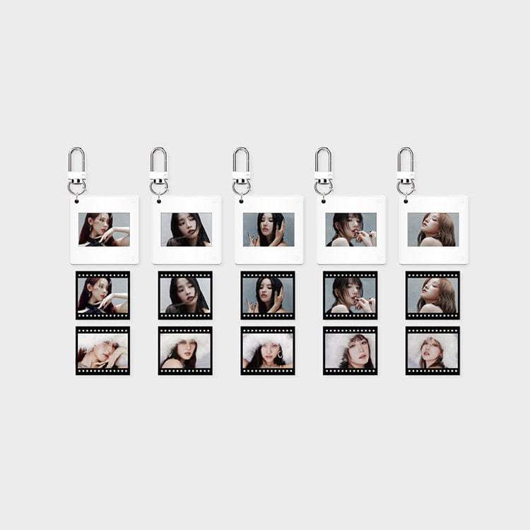 (G)I-DLE - 2-Type Slide Film Keyring (Version 0) - Line Friends Square - Keyring - Harumio