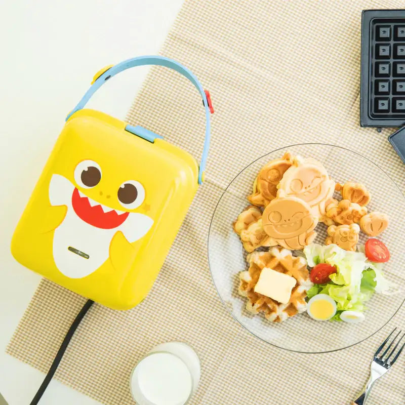 Bo Friends x Pinkfong Baby Shark - Sandwich & Waffle Maker - Bo Friends - Waffle Maker - Harumio