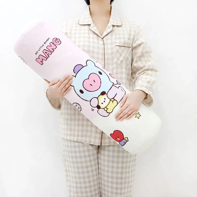 NARA HOME DECO x BT21- Round Body Pillow - NARA HOME DECO - Long pillow - Harumio NARA HOME DECO x BT21- Round Body Pillow - NARA HOME DECO - Long pillow - Harumio