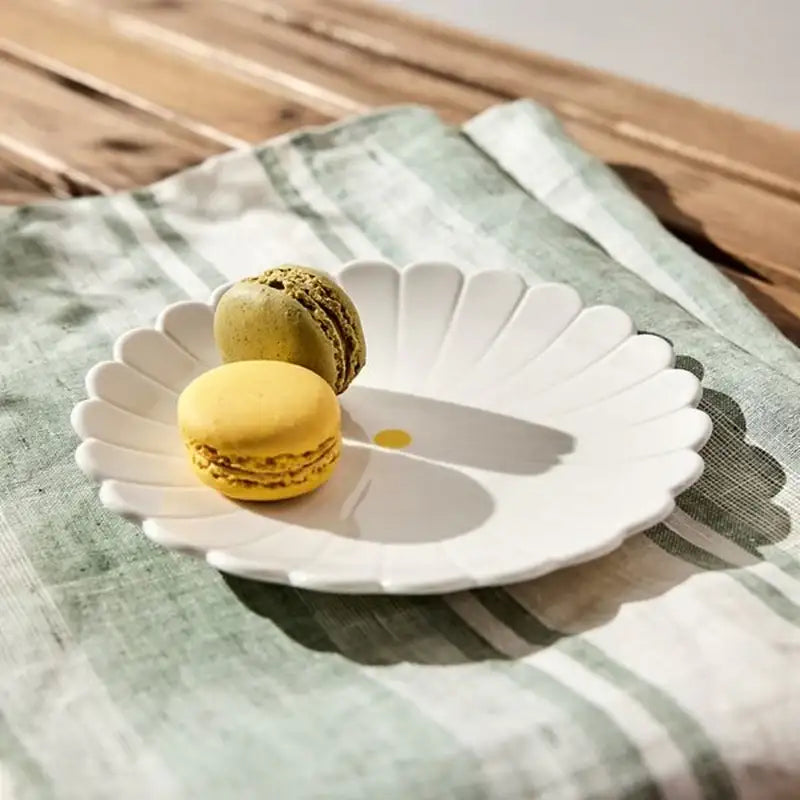Korean Picnic Day - Daisy-Shaped Plate - Modern House - Kitchenware - Harumio