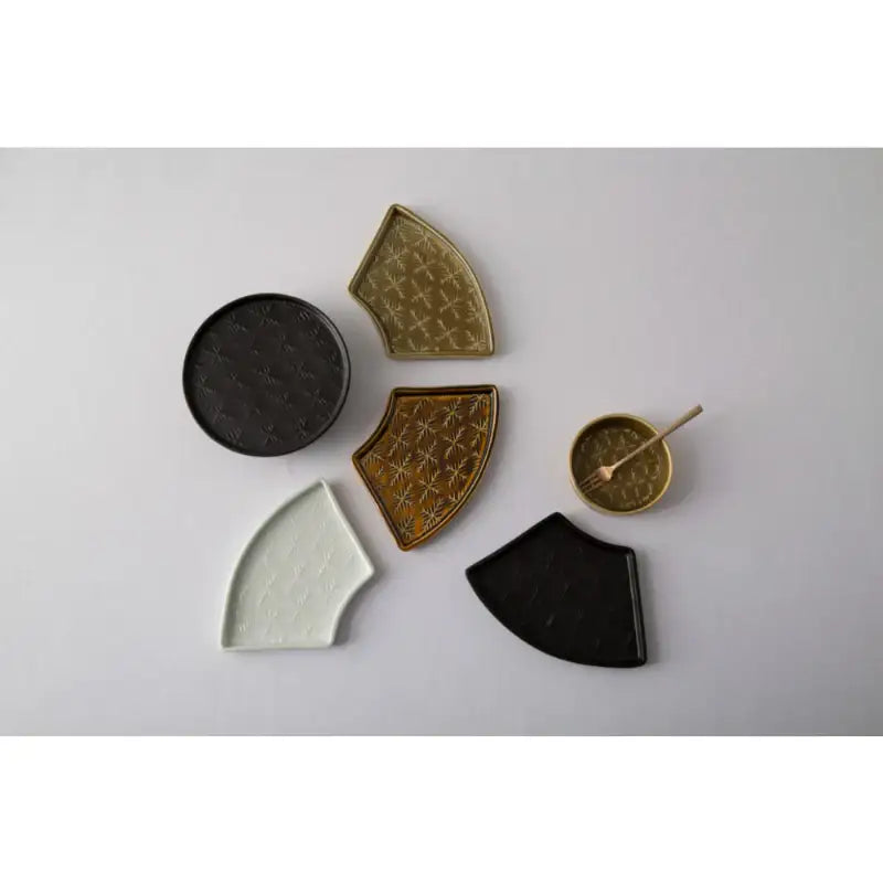 Chaora - Snowflake Fan Plate - Chaora - Tableware - Harumio