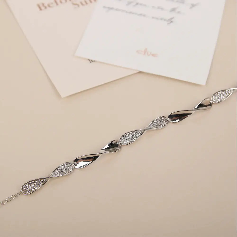 CLUE - Twist Silver Bracelet - CLUE - Jewelry - Harumio