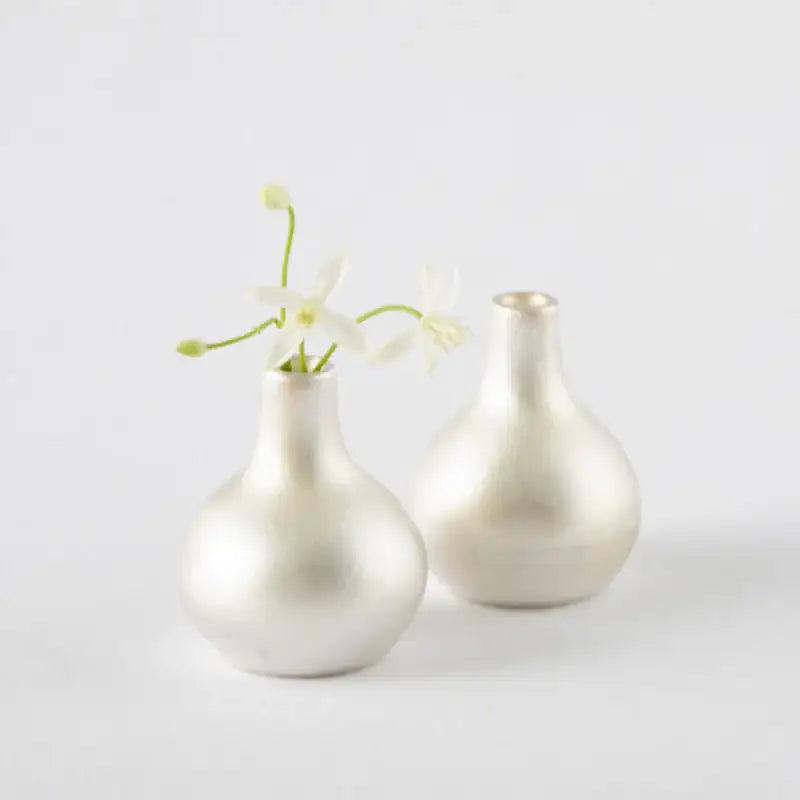 Chaora - Silver Vase - Chaora - Tableware - Harumio