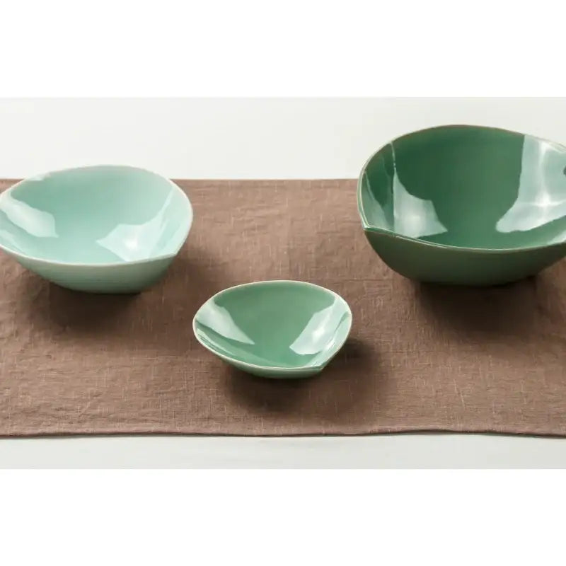 Chaora - Celadon Petal Bowl - Chaora - Tableware - Harumio
