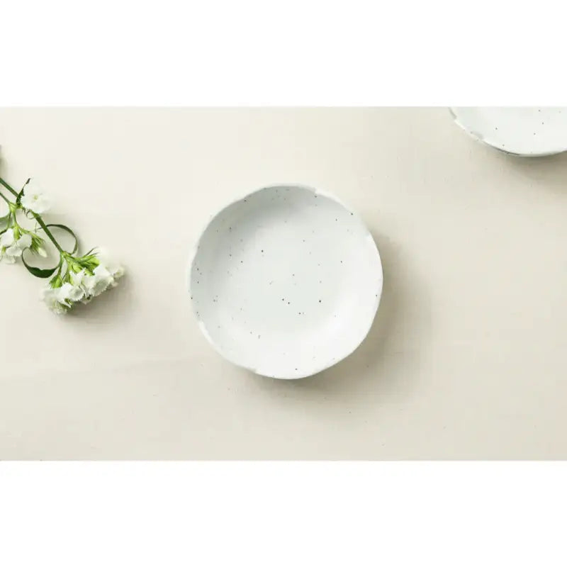Chaora - White Porcelain Flower Side Dish Plate - Chaora - Tableware - Harumio Chaora - White Porcelain Flower Side Dish Plate - Chaora - Tableware - Harumio