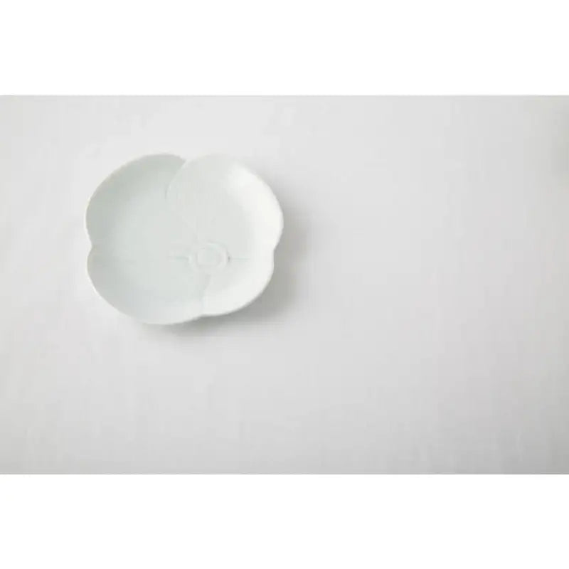 Chaora - Embossed Lily Plate - Chaora - Tableware - Harumio Chaora - Embossed Lily Plate - Chaora - Tableware - Harumio