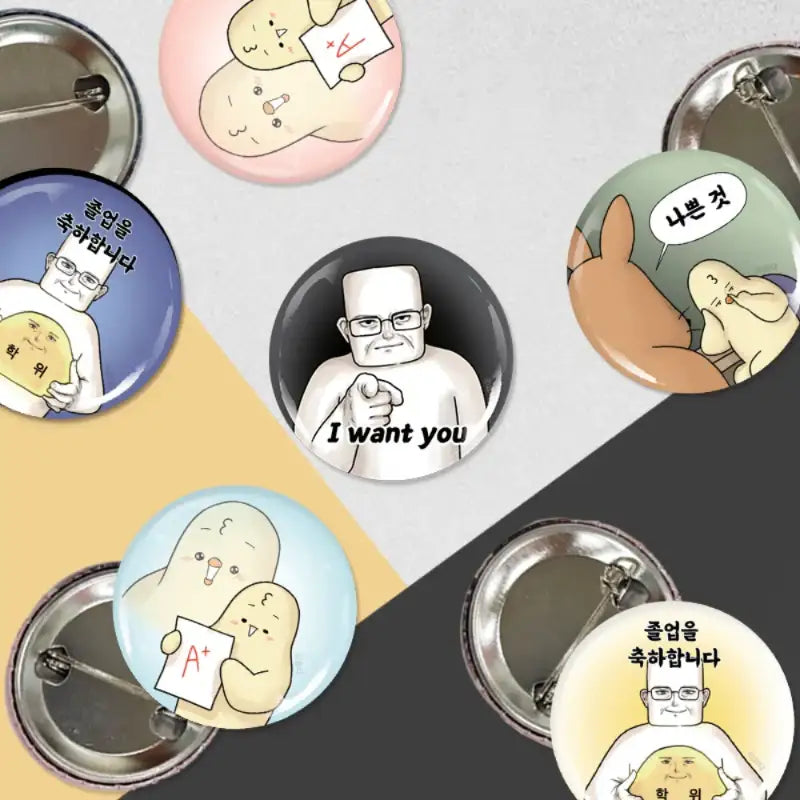 Graduate School Escape Journal - Round Pin Button - Webtoon Shop - Badge - Harumio