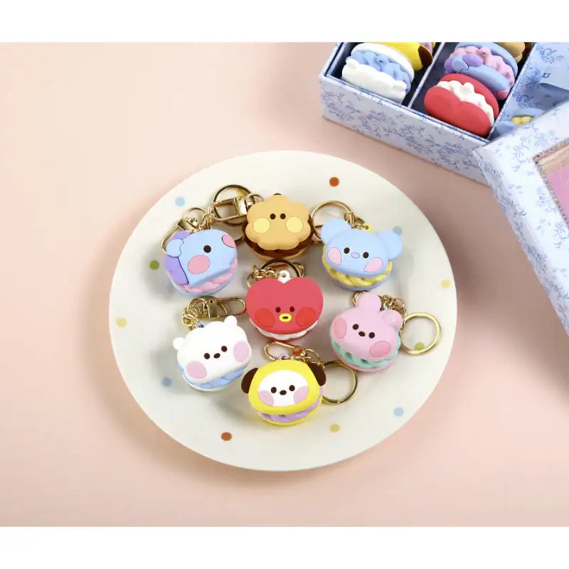 Monopoly x BT21 - Minini Macaron Keyring - Monopoly - Accessories - Harumio Monopoly x BT21 - Minini Macaron Keyring - Monopoly - Accessories - Harumio