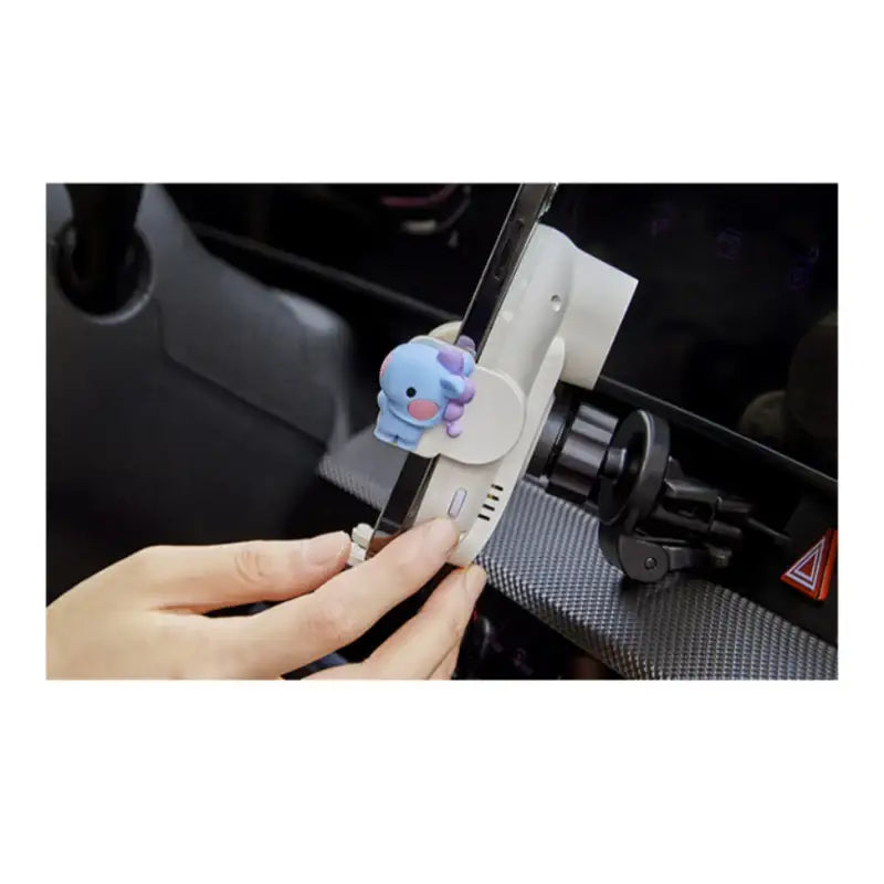 BT21 - Minini Car Smartphone Fast Charging Cradle - BT21 - Wireless Charger - Harumio BT21 - Minini Car Smartphone Fast Charging Cradle - BT21 - Wireless Charger - Harumio