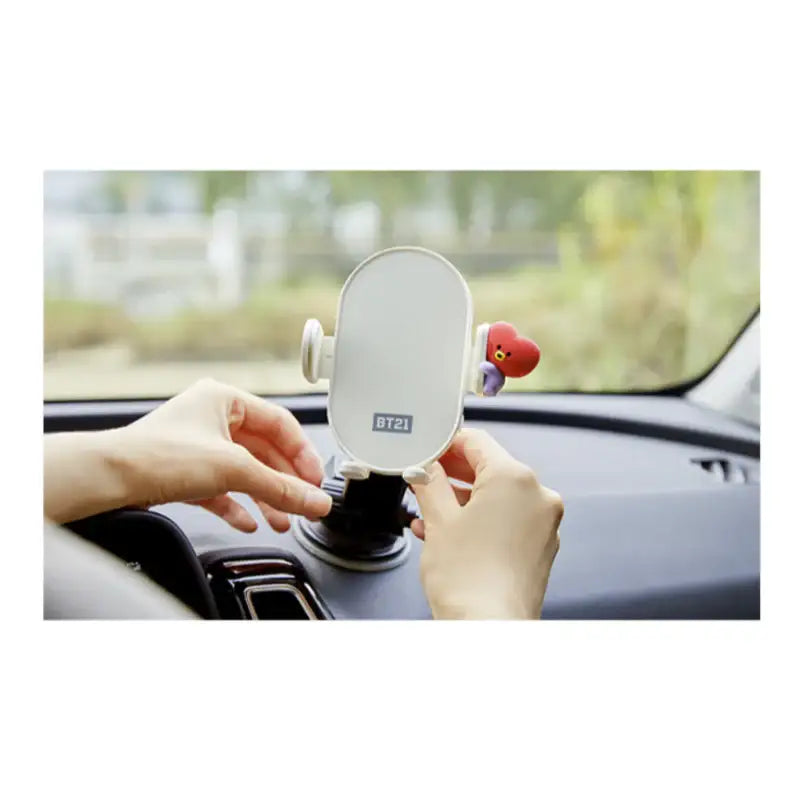 BT21 - Minini Car Smartphone Fast Charging Cradle - BT21 - Wireless Charger - Harumio BT21 - Minini Car Smartphone Fast Charging Cradle - BT21 - Wireless Charger - Harumio