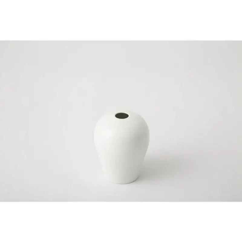 Chaora - White Porcelain Vase - Chaora - Tableware - Harumio Chaora - White Porcelain Vase - Chaora - Tableware - Harumio