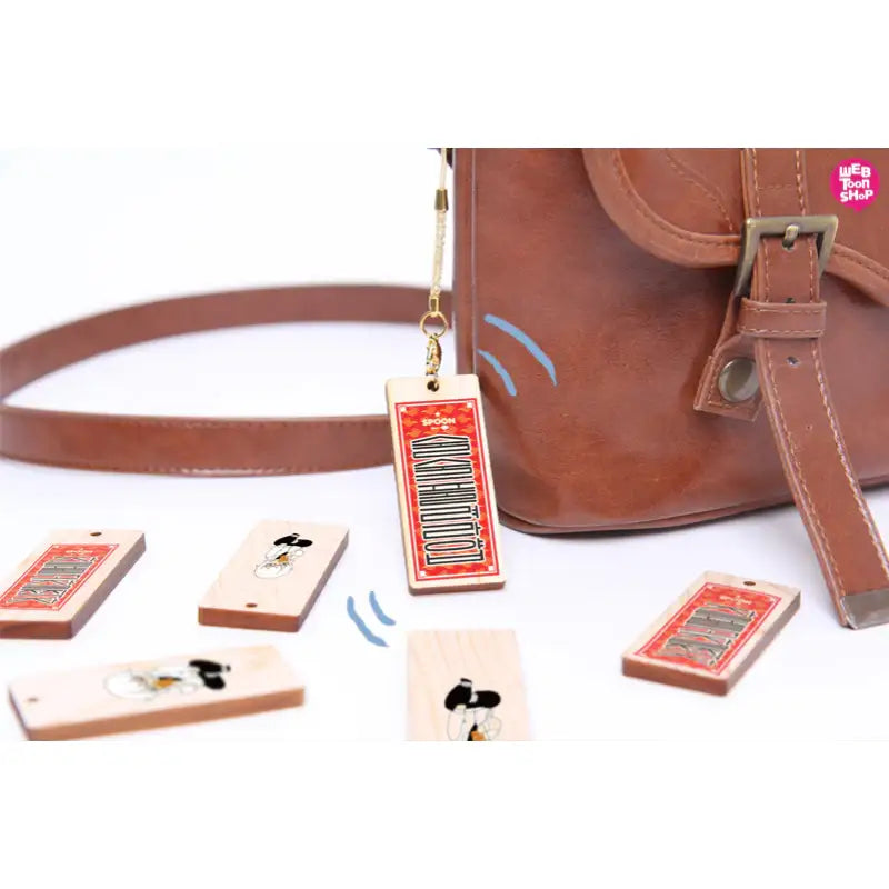 I Don't Want This Kind Of Hero - Talisman Amulet Keychain - Webtoon Shop - Keychains - Harumio