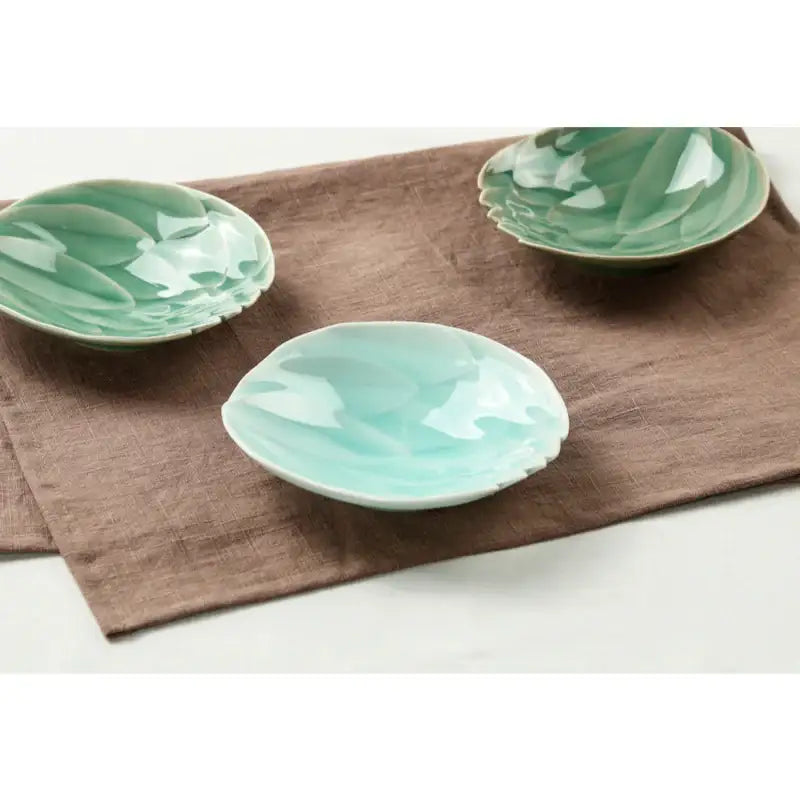 Chaora - Celadon Lotus Side Dish Plate - Chaora - Tableware - Harumio