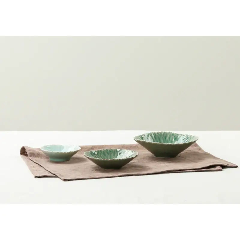 Chaora - Celadon Chrysanthemum Side Dish Plate - Chaora - Tableware - Harumio