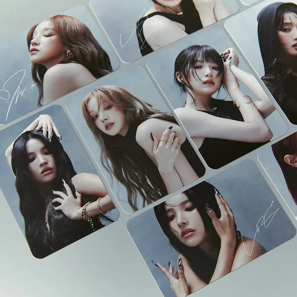 (G)I-DLE - Photocard Set - Line Friends Square - Acrylic Keyring - Harumio