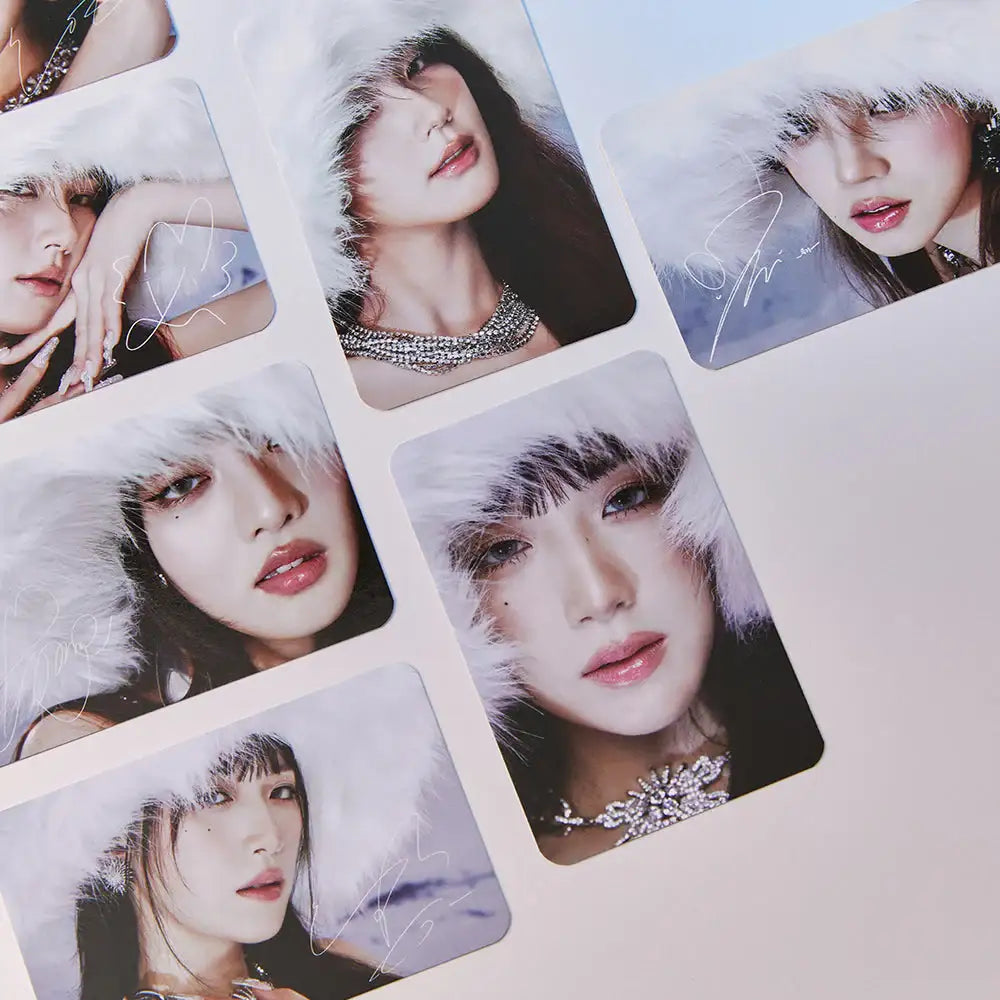 (G)I-DLE - Photocard Set - Line Friends Square - Acrylic Keyring - Harumio