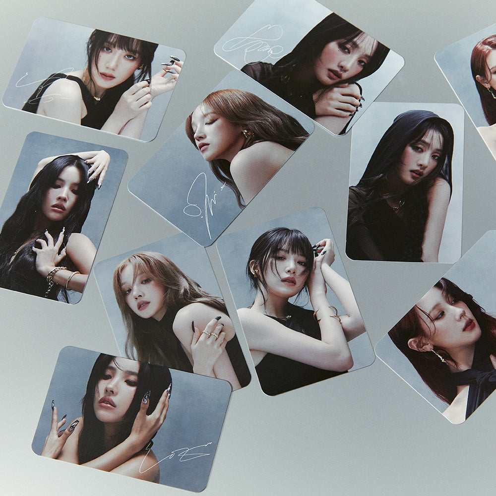 (G)I-DLE - Photocard Set - Line Friends Square - Acrylic Keyring - Harumio
