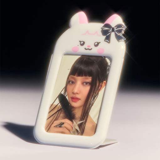Line Friends - (G)I-DLE Minini PVC Photocard Holder Stand - Line Friends - Photocard Holder Stand - Harumio