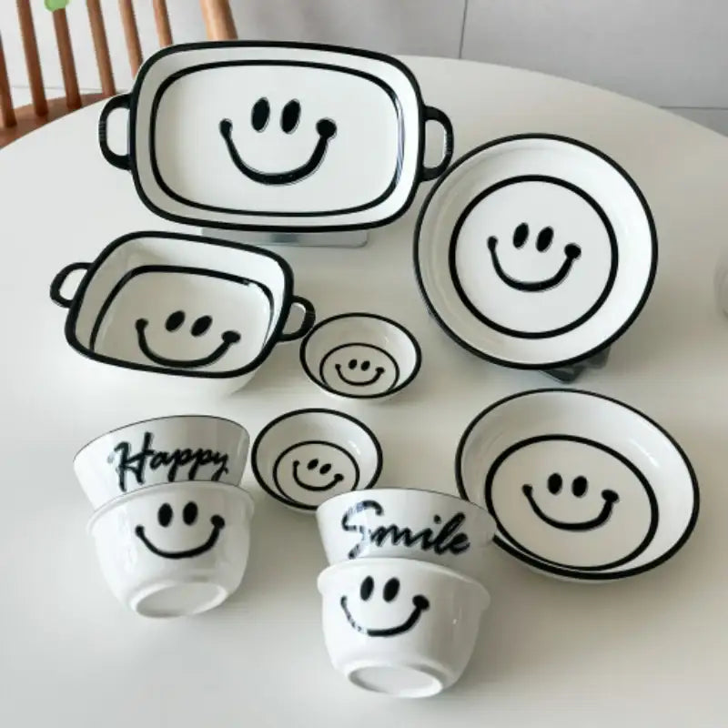 SALDA - Smiley Tableware Set 10p - SALDA - Tableware Set - Harumio