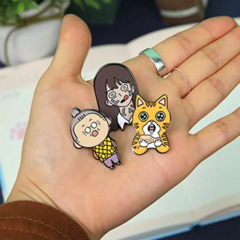 My Daughter Is a Zombie - Badge - Webtoon Friends - Accessories - Harumio