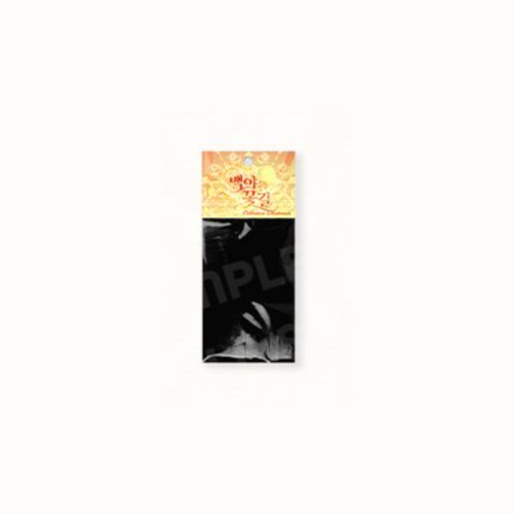 Blossoms of the White Night - Collection Photocard (Random)