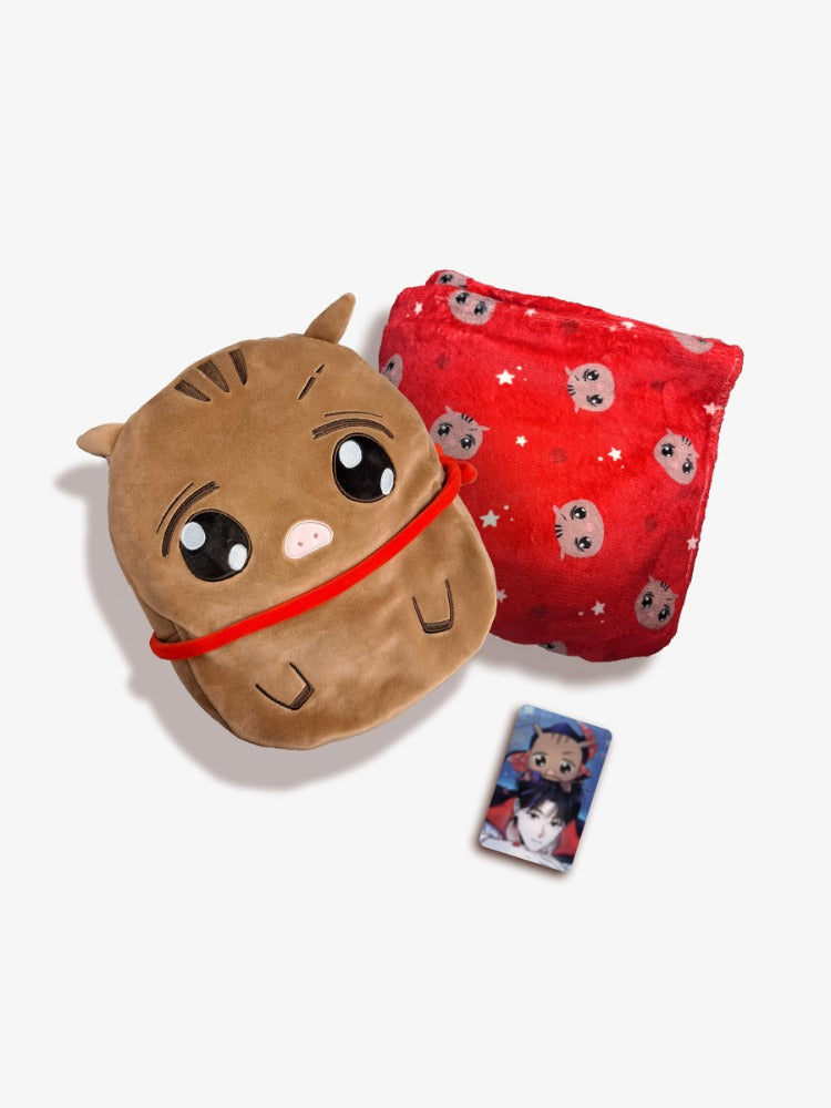 Featuring exclusive artwork from 1995 Youth Report, this blanket combines warmth with eye-catching character illustrations, making it perfect for relaxing at home or enhancing your collection.