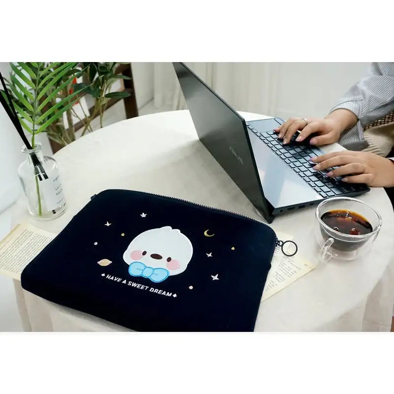 Pinu - Laptop Pouch - Soone Content - Laptop Pouches - Harumio