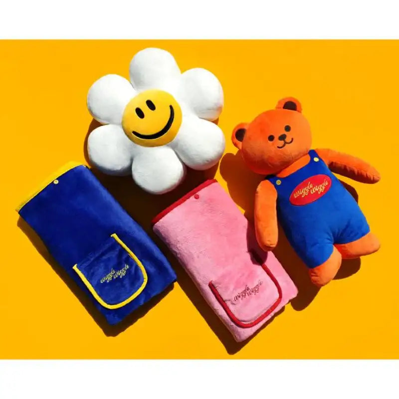 Wiggle Wiggle - Cushion Blanket 2 - Wiggle Wiggle - Home & Living, Accessories - Harumio