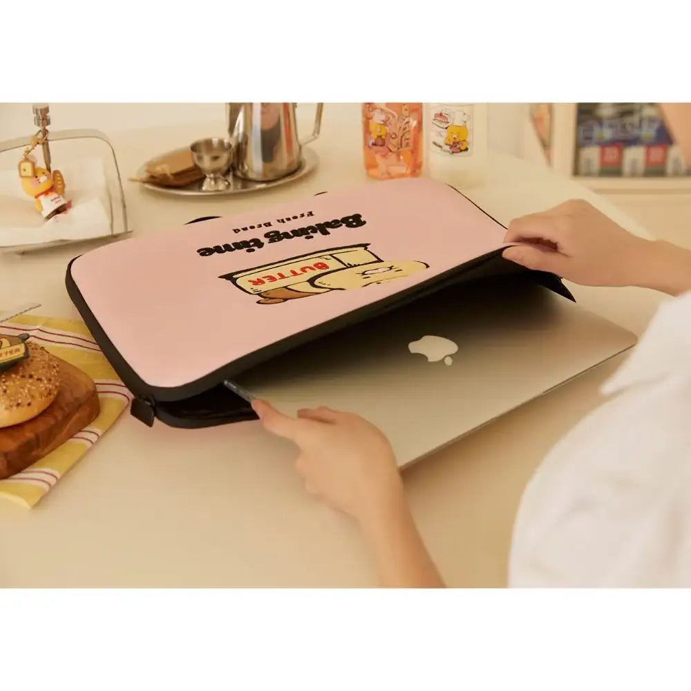 【KAKAO FRIENDS】Baking Time Laptop Pouch (17inches)_Chunsik Kakao Friends - Baking Time Choonsik Laptop Pouch (17