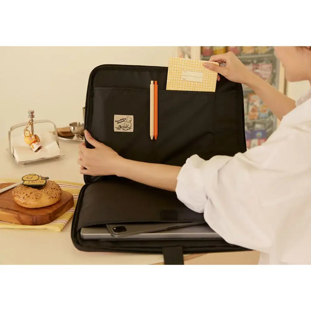 【KAKAO FRIENDS】Baking Time Laptop Pouch (17inches)_Chunsik Kakao Friends - Baking Time Choonsik Laptop Pouch (17