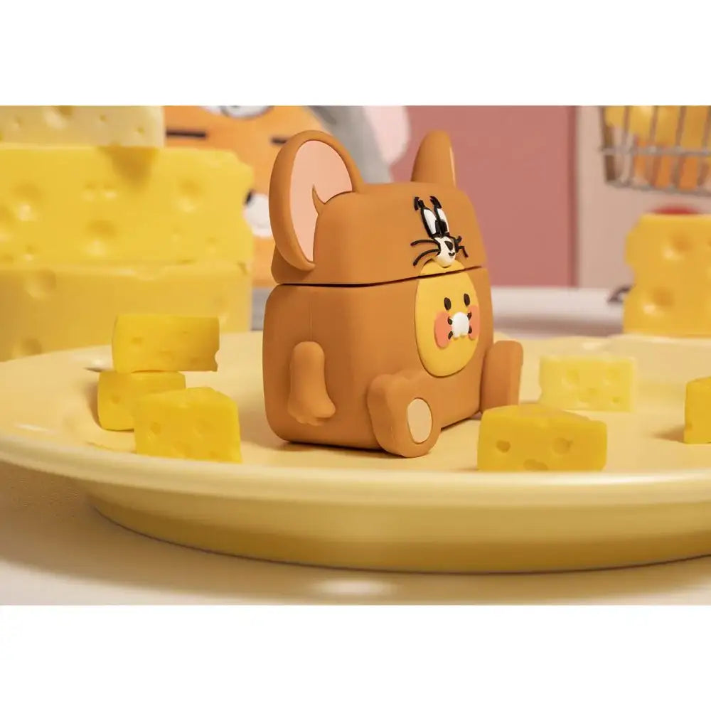 Tom & Jerry x Kakao Friends - Jerry & Choonsik Airpods Pro 2 Case - Tom & Jerry x Kakao Friends - Home & Living, Accessories - Harumio