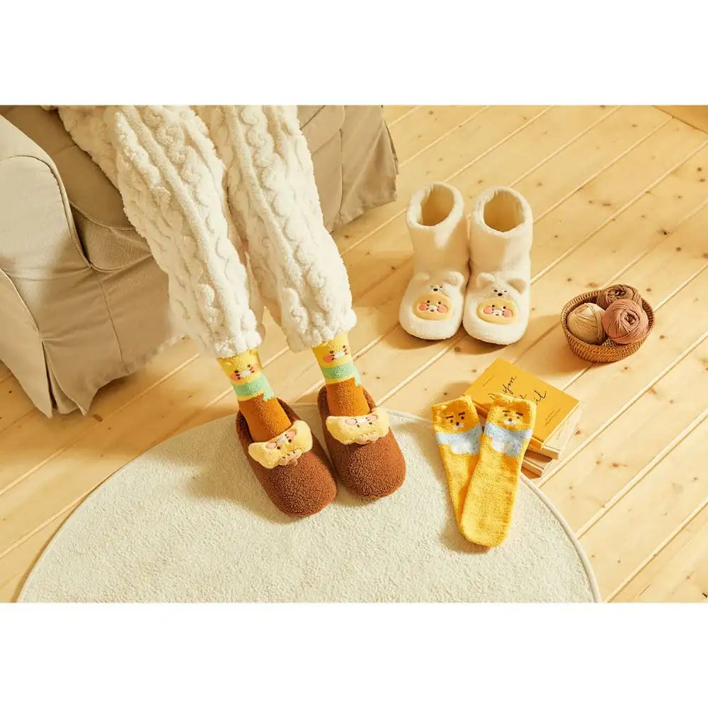 Kakao Friends - Cabin in the Forest Socks - Kakao Friends - Home & Living, Accessories - Harumio