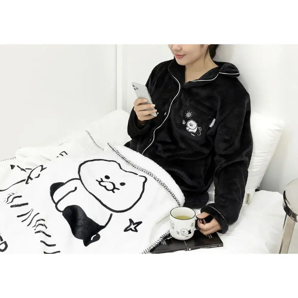 Kakao Friends - Doodle Doodle Ryan & Choonsik Large Fleece Blanket - Kakao Friends - Home & Living, Accessories - Harumio