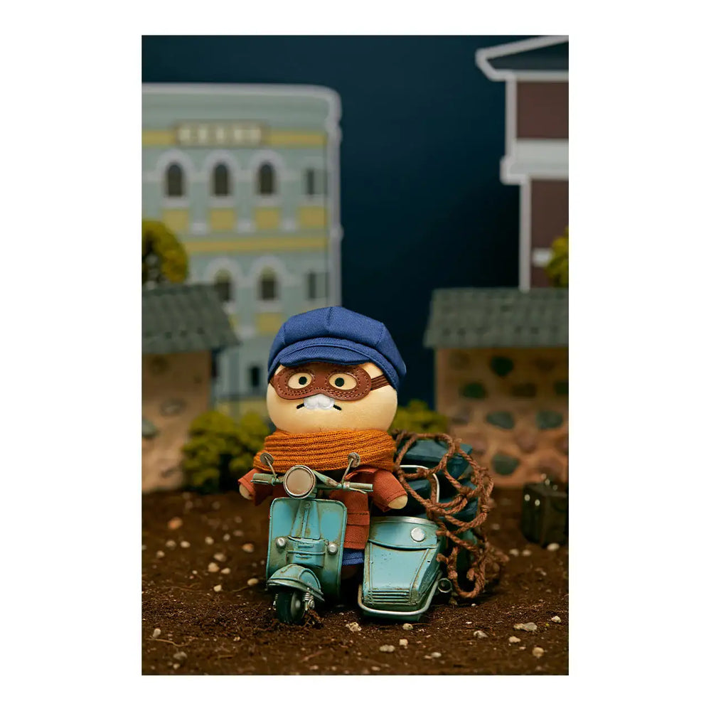 Netflix x Kakao Friends - Gyeongseong Creature Keyring - Netflix x Kakao Friend - Home & Living, Accessories - Harumio