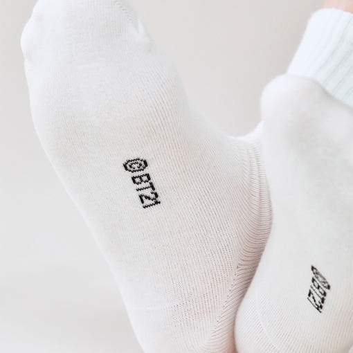 BT21 - TATA Embroidery Socks - BT21 - Socks - Harumio