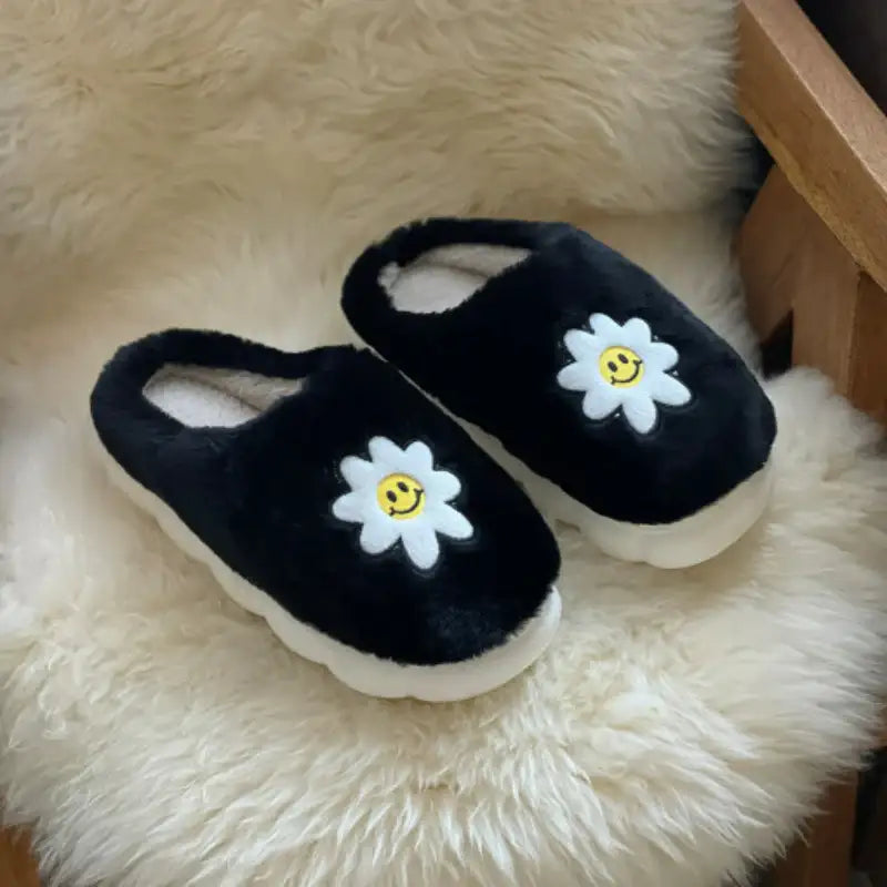 SALDA - Smiley Daisy Slippers - SALDA - Footwear - Harumio