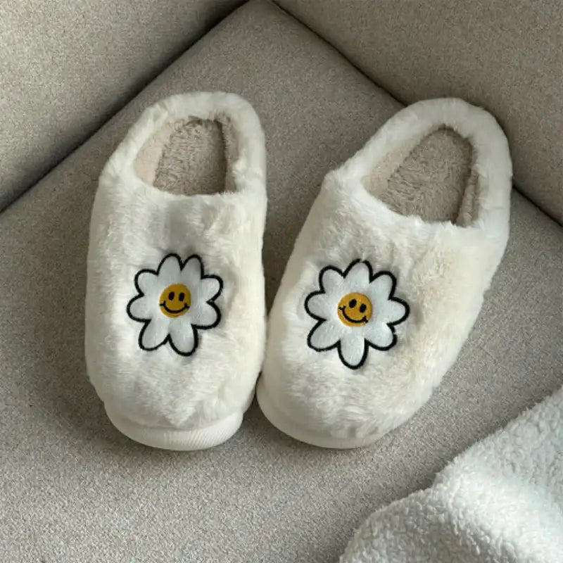 SALDA - Smiley Daisy Slippers - SALDA - Footwear - Harumio
