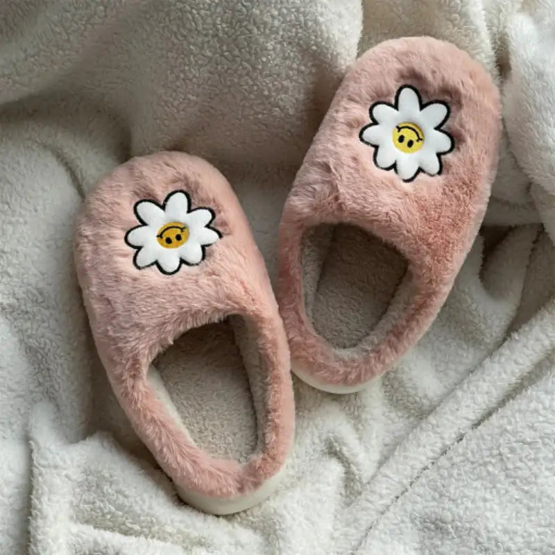 SALDA - Smiley Daisy Slippers - SALDA - Footwear - Harumio