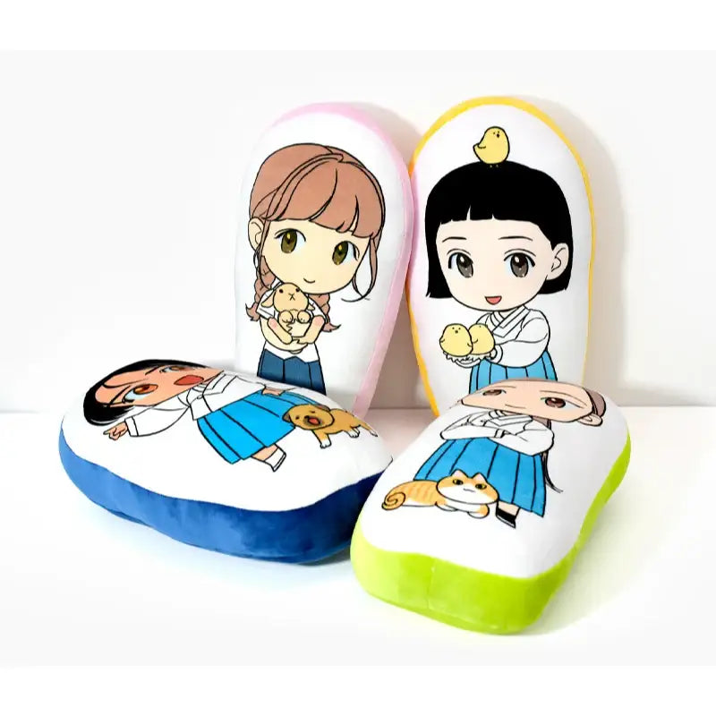 Jeong-Nyeon - Shaped Cushion - Soone Content - Cushions - Harumio