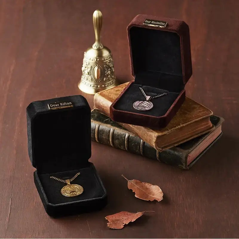 Under The Oak Tree - Necklace - WAVE WHALES - Necklace - Harumio
