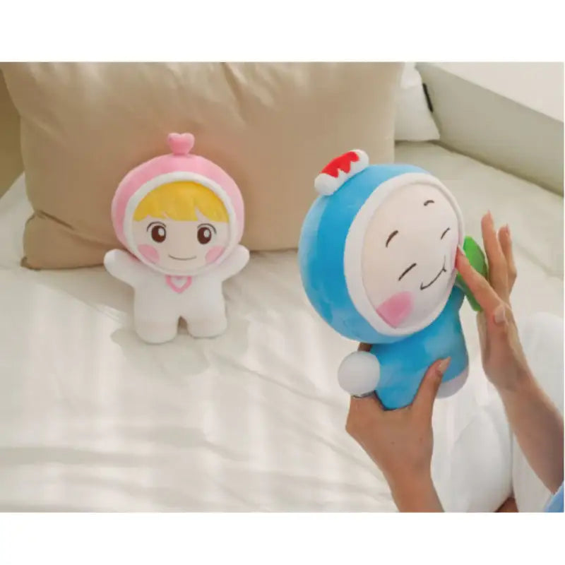Yumi's Cells - Flat Cushion - Webtoon Friends - Cushions - Harumio