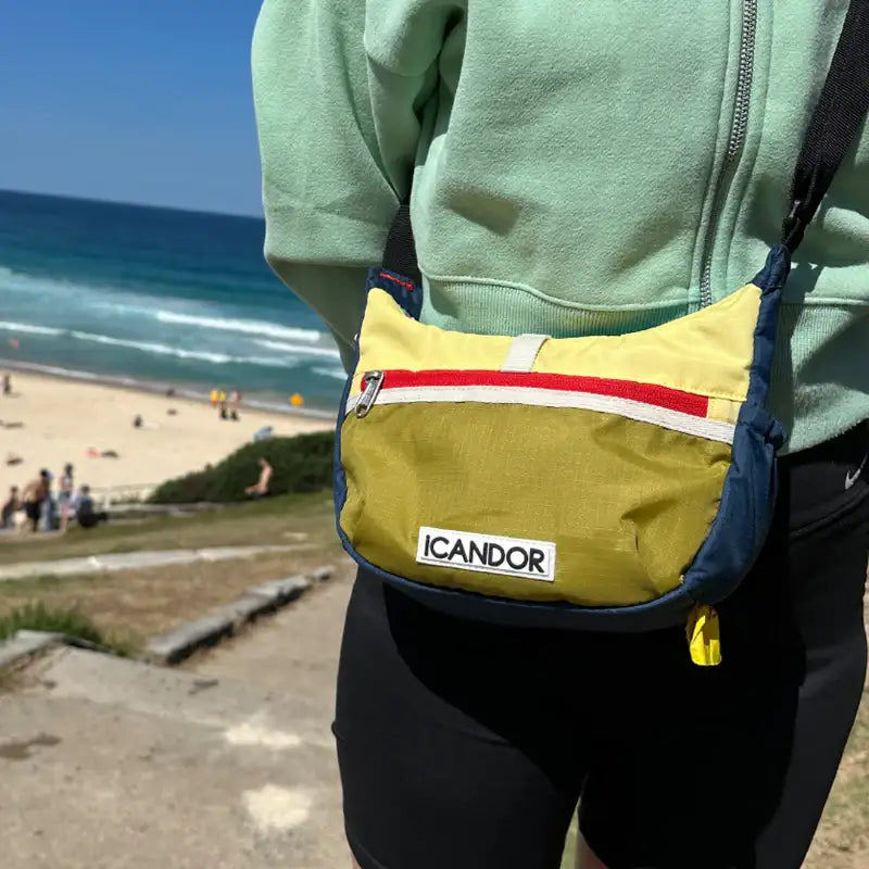 iCANDOR - Crescent Bag - iCANDOR - Pet Carriers - Harumio