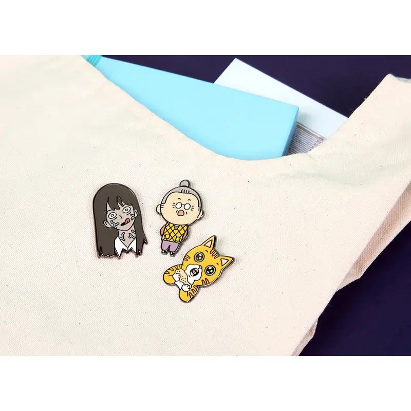 My Daughter Is a Zombie - Badge - Webtoon Friends - Accessories - Harumio