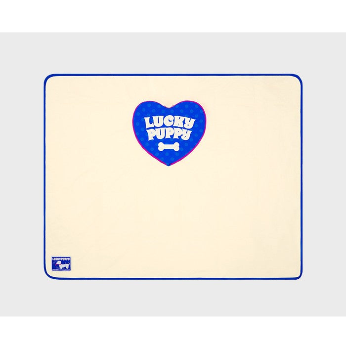 Wiggle Wiggle - Frilled Cushion Blanket (Lucky Puppy Heart)