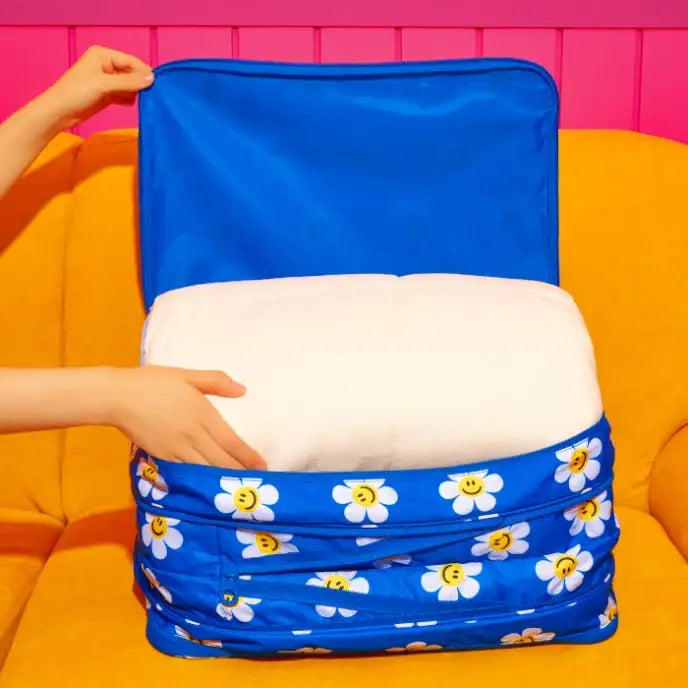 wiggle wiggle×EN- 機内用バッグ ミニキャリア Smile We Love wiggle wiggle】韓国人気☆ Smile We Love Duffel Bag (wiggle