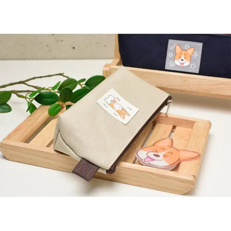 Welshcorgi Mr.Lee - Label Slim Pouch - Soone Content - Pouch - Harumio